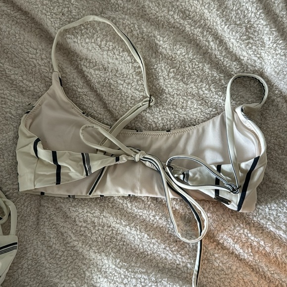 O’Neill Bikini - Picture 6 of 6